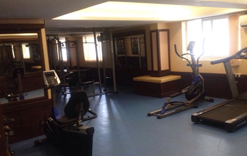 Atlas Airport Hotel Apartment Nedumbassery Buitenkant foto