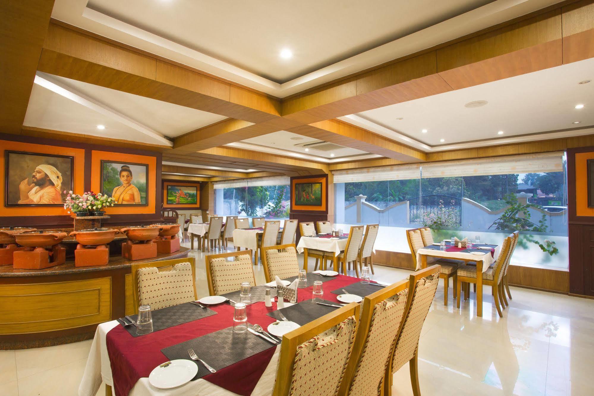 Atlas Airport Hotel Apartment Nedumbassery Buitenkant foto