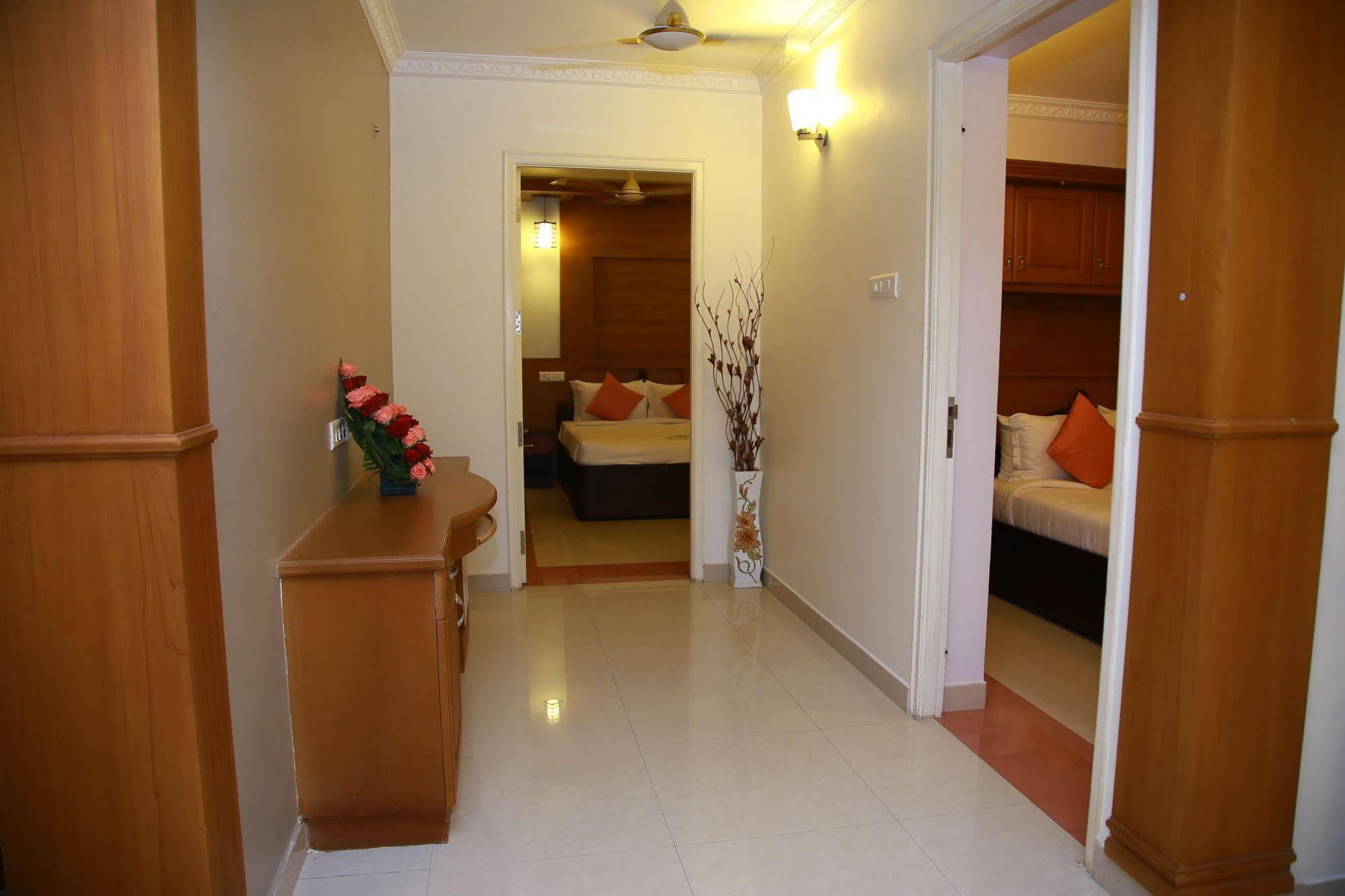 Atlas Airport Hotel Apartment Nedumbassery Buitenkant foto
