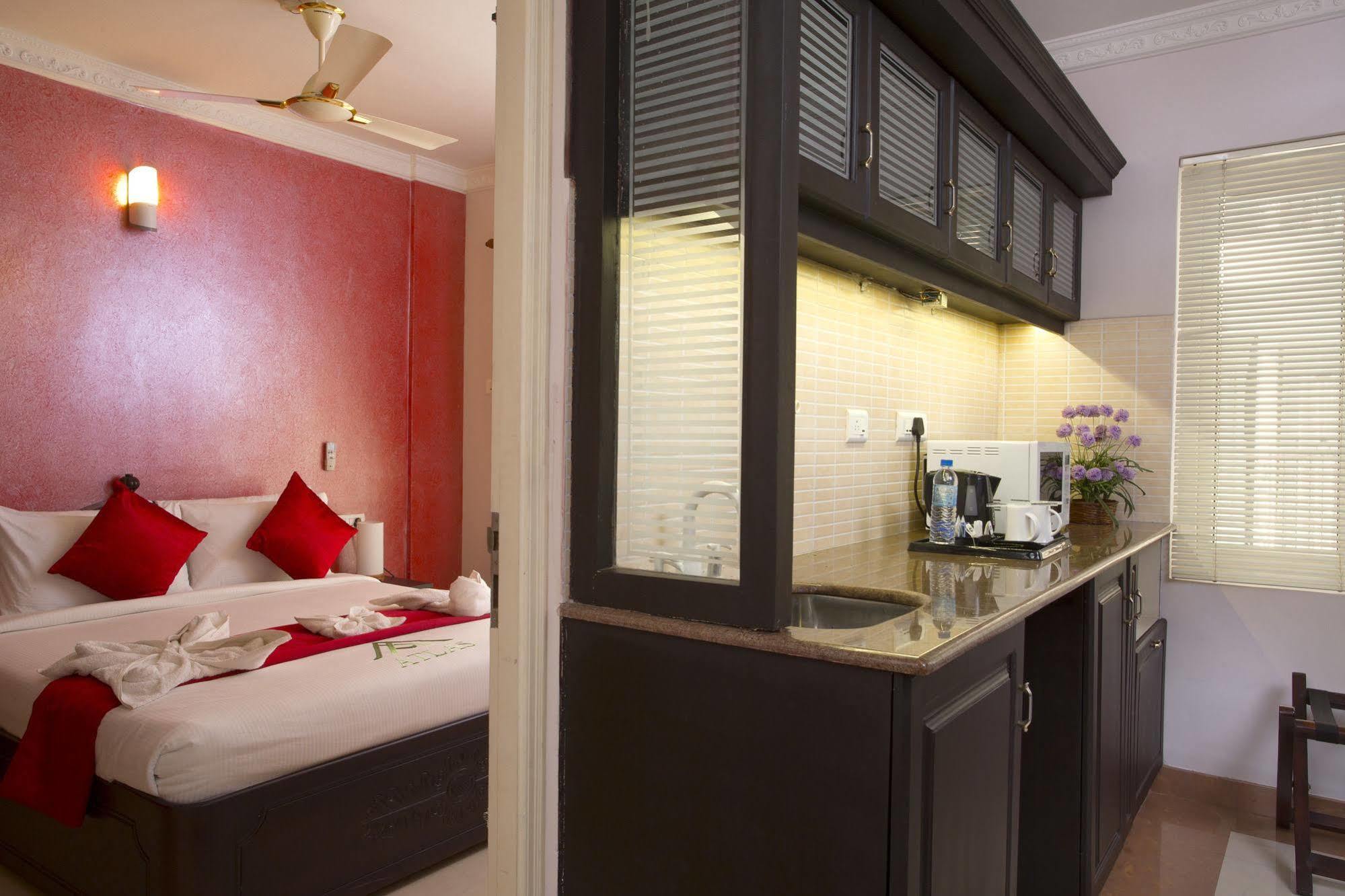 Atlas Airport Hotel Apartment Nedumbassery Buitenkant foto