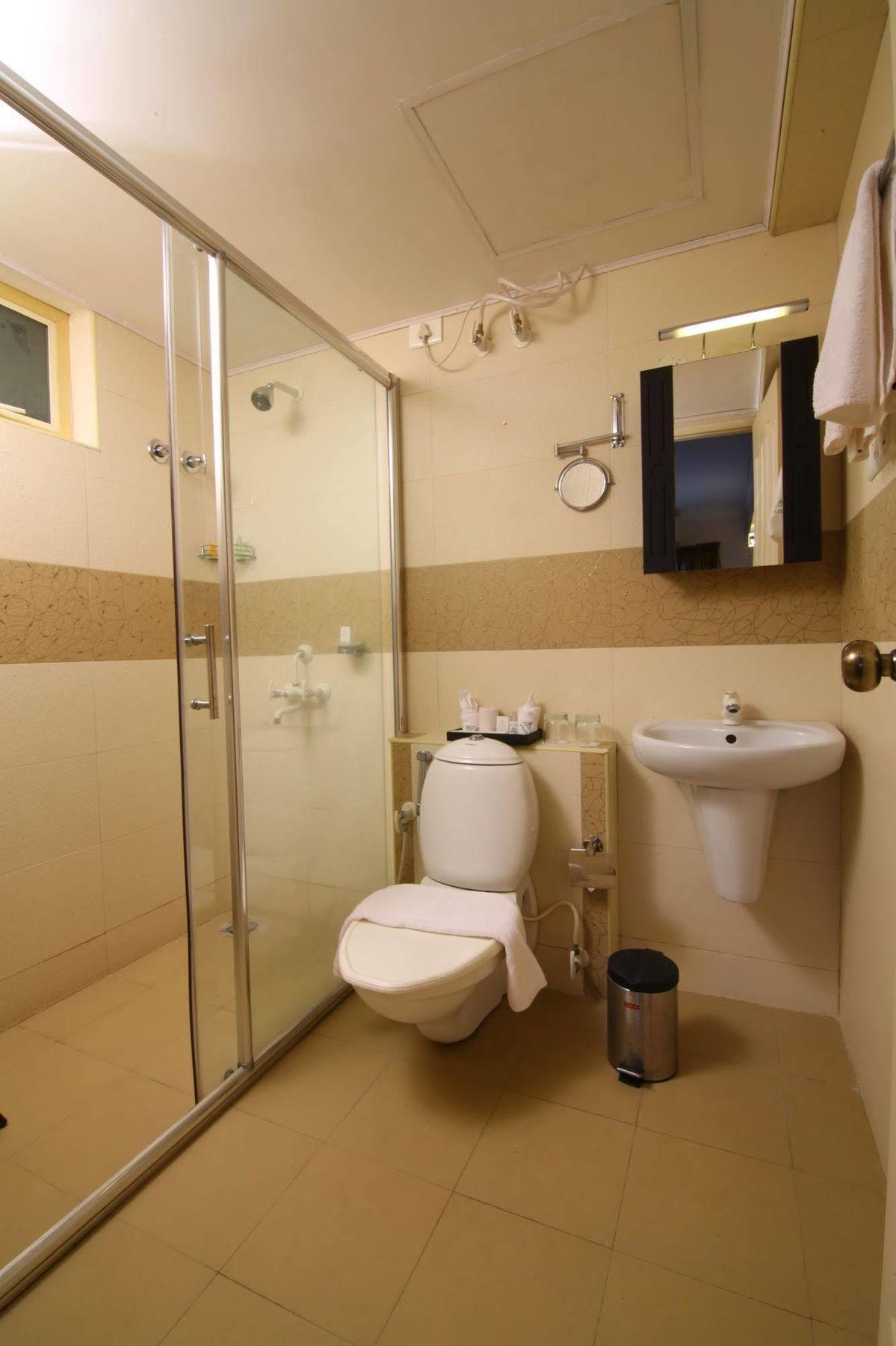 Atlas Airport Hotel Apartment Nedumbassery Buitenkant foto