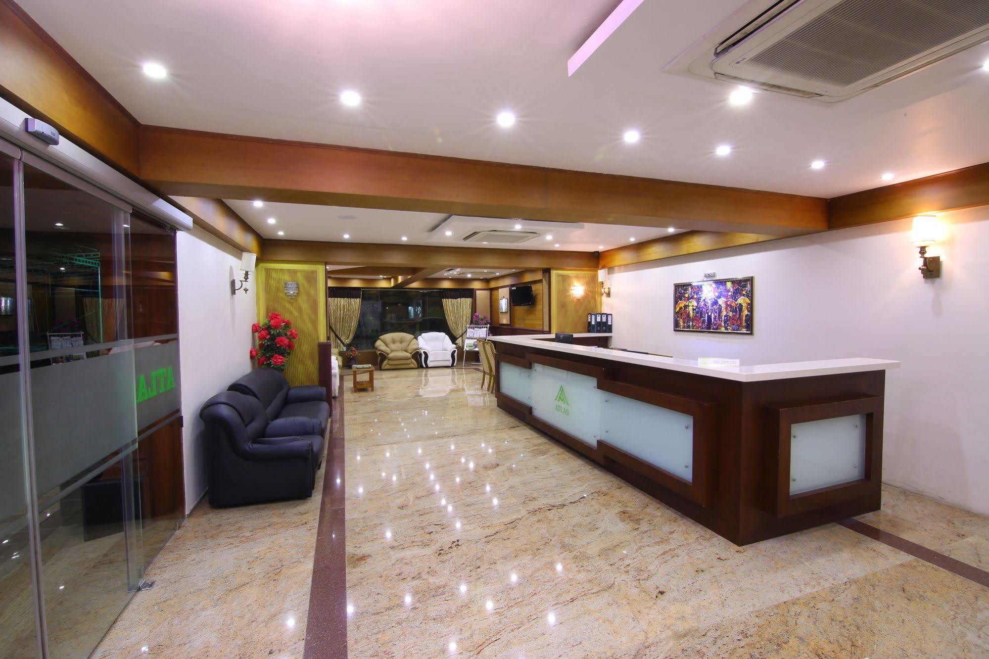 Atlas Airport Hotel Apartment Nedumbassery Buitenkant foto