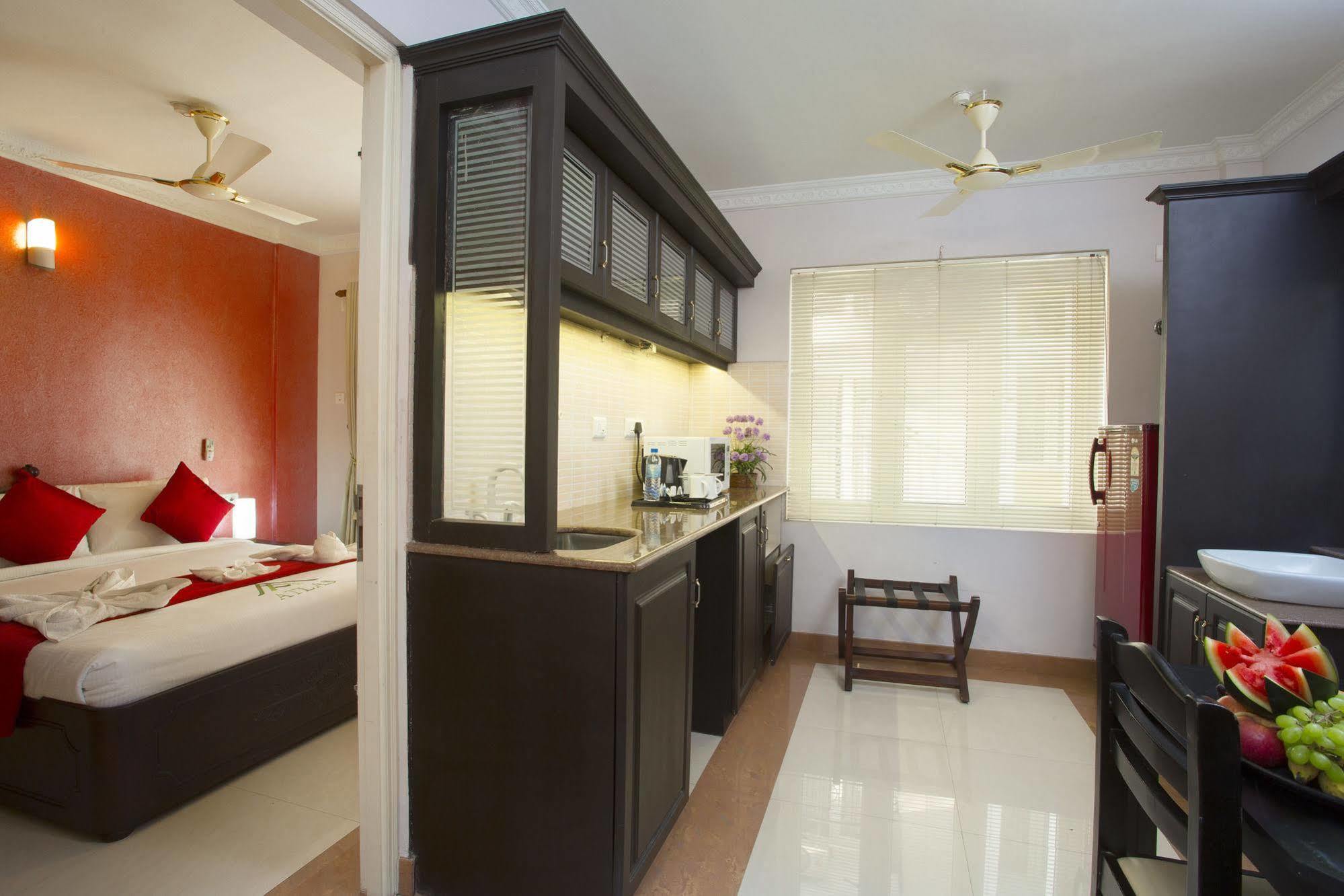 Atlas Airport Hotel Apartment Nedumbassery Buitenkant foto