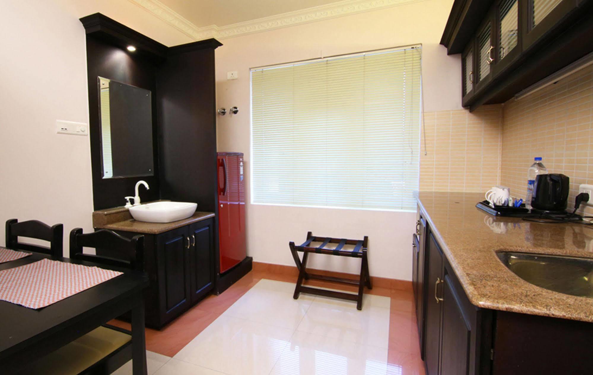 Atlas Airport Hotel Apartment Nedumbassery Buitenkant foto