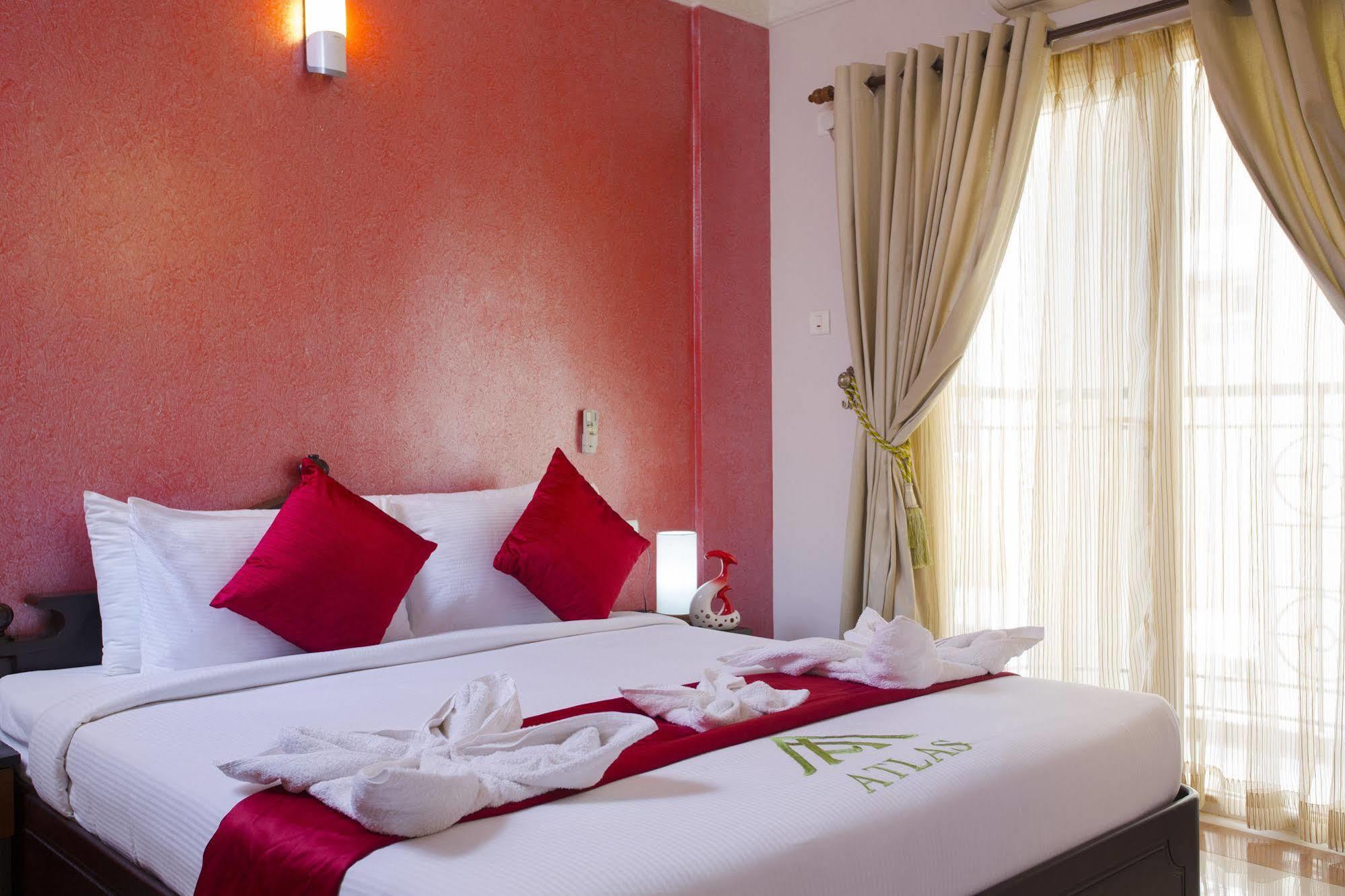 Atlas Airport Hotel Apartment Nedumbassery Buitenkant foto